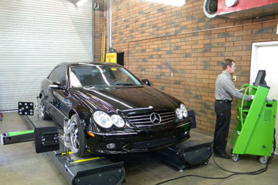 Bosch Wheel Alignment Machine